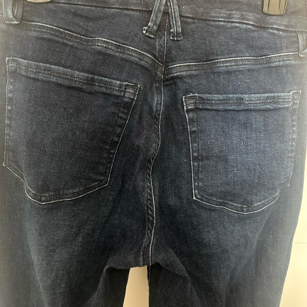 Good American Midnight High Rise Jeans - Picture 4 of 12